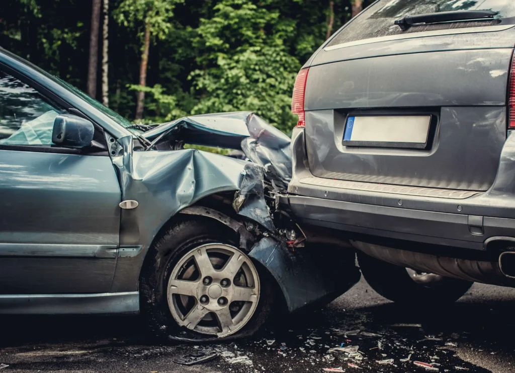 image-auto-accident-involving-two-cars-opt-1-opt